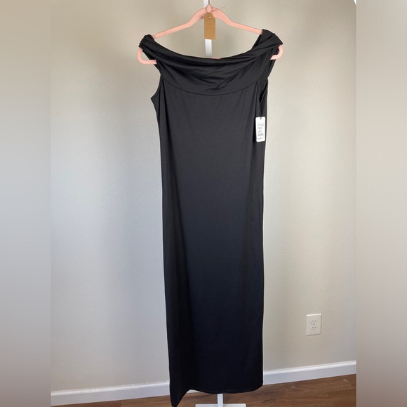 NWOT Revolve brand Bumpsuit Bianca off the shoulder black maxi dress. Size large - Picture 8 of 13